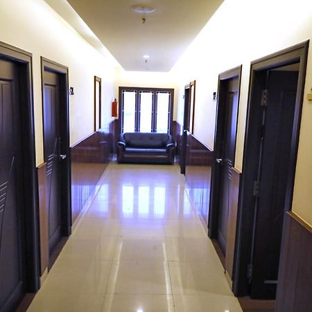 Taz Kamar Family Hotel Chennai Exterior foto