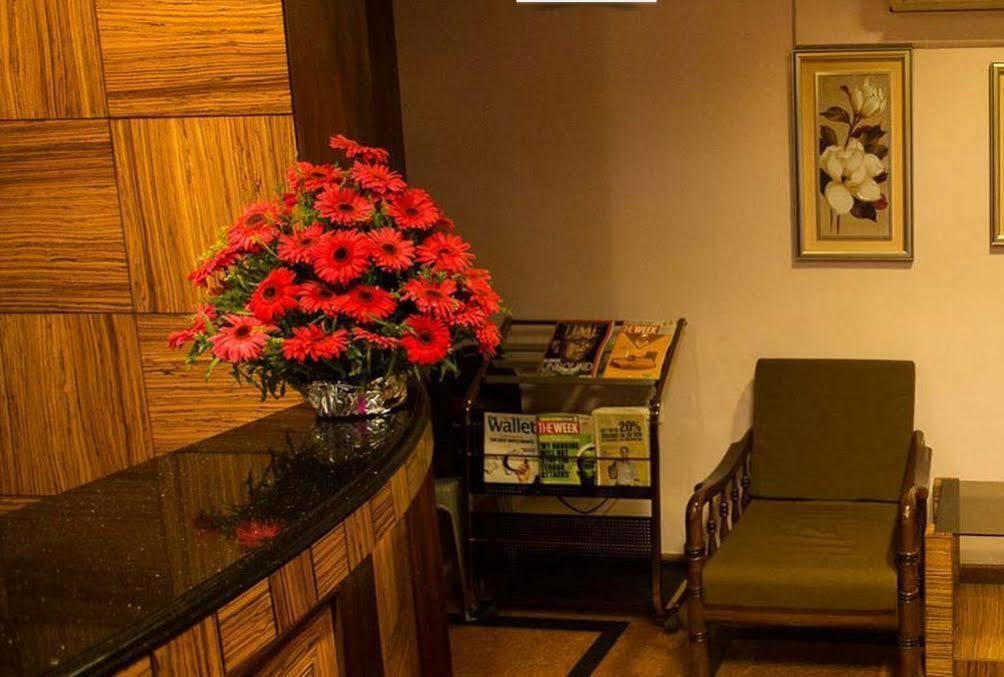 Taz Kamar Family Hotel Chennai Exterior foto