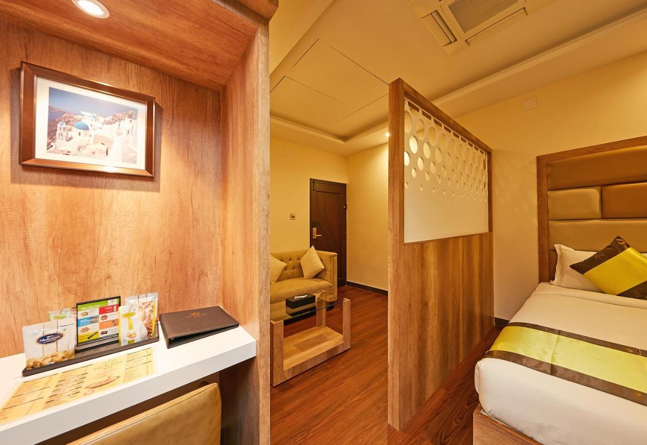 Taz Kamar Family Hotel Chennai Exterior foto