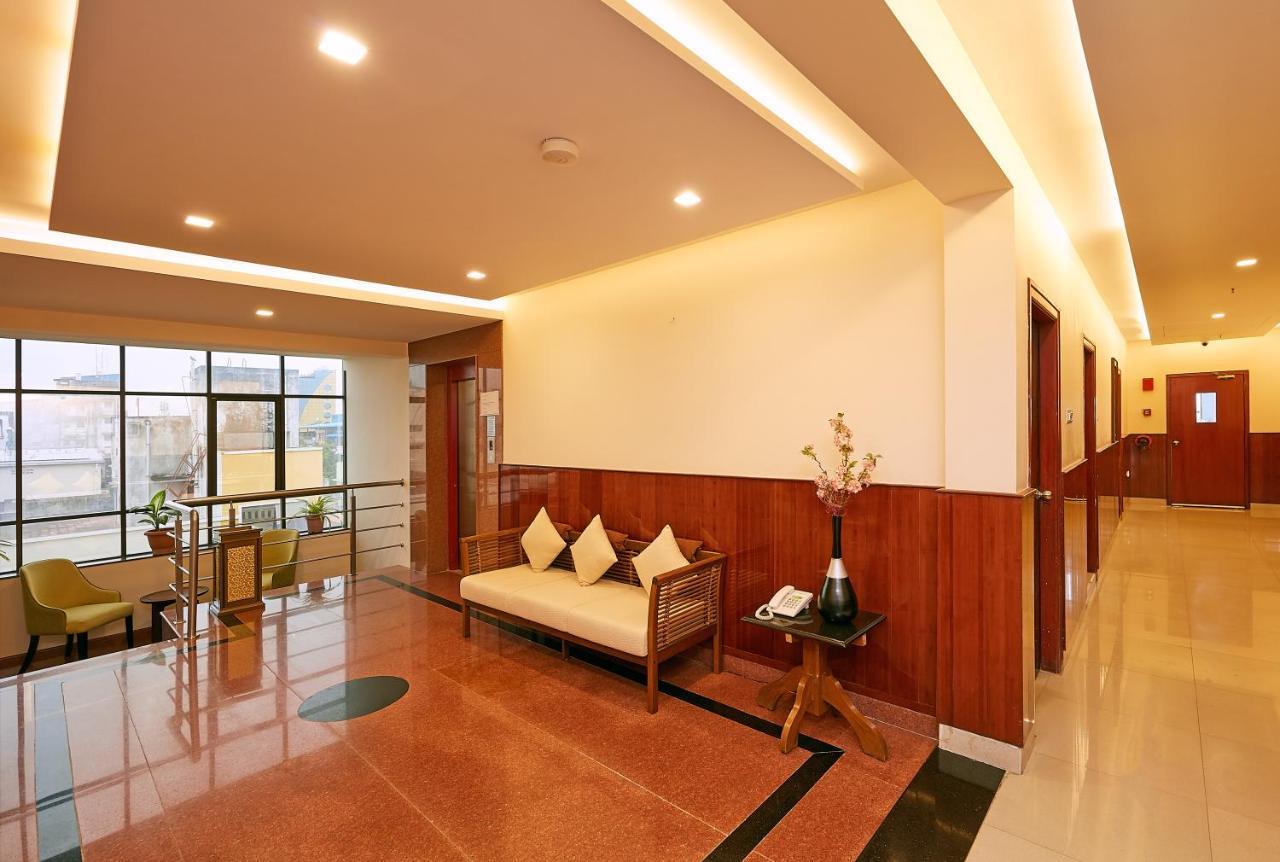 Taz Kamar Family Hotel Chennai Exterior foto